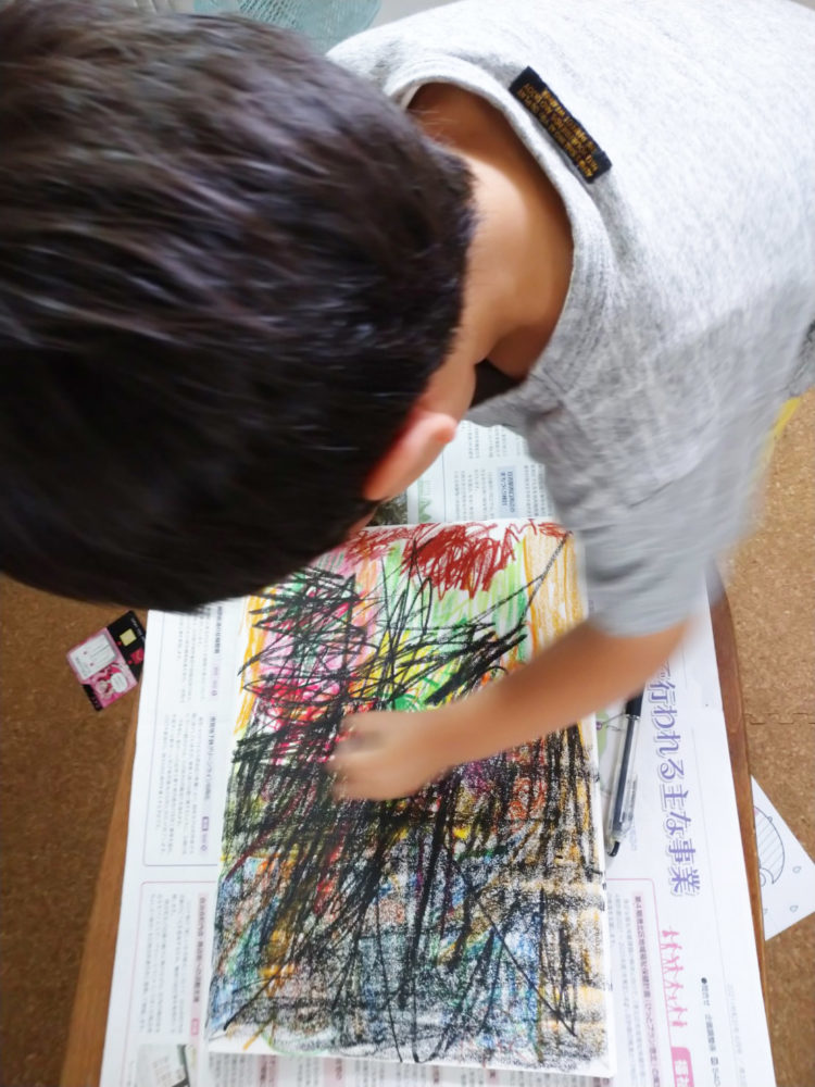 くれよんのくろくん