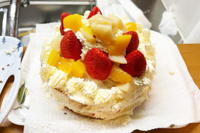 こどもと手作りクリスマスケーキ