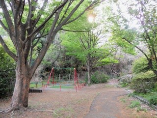 日吉本町西原公園