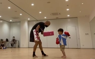 3歳の息子も一緒にキックボクシング!