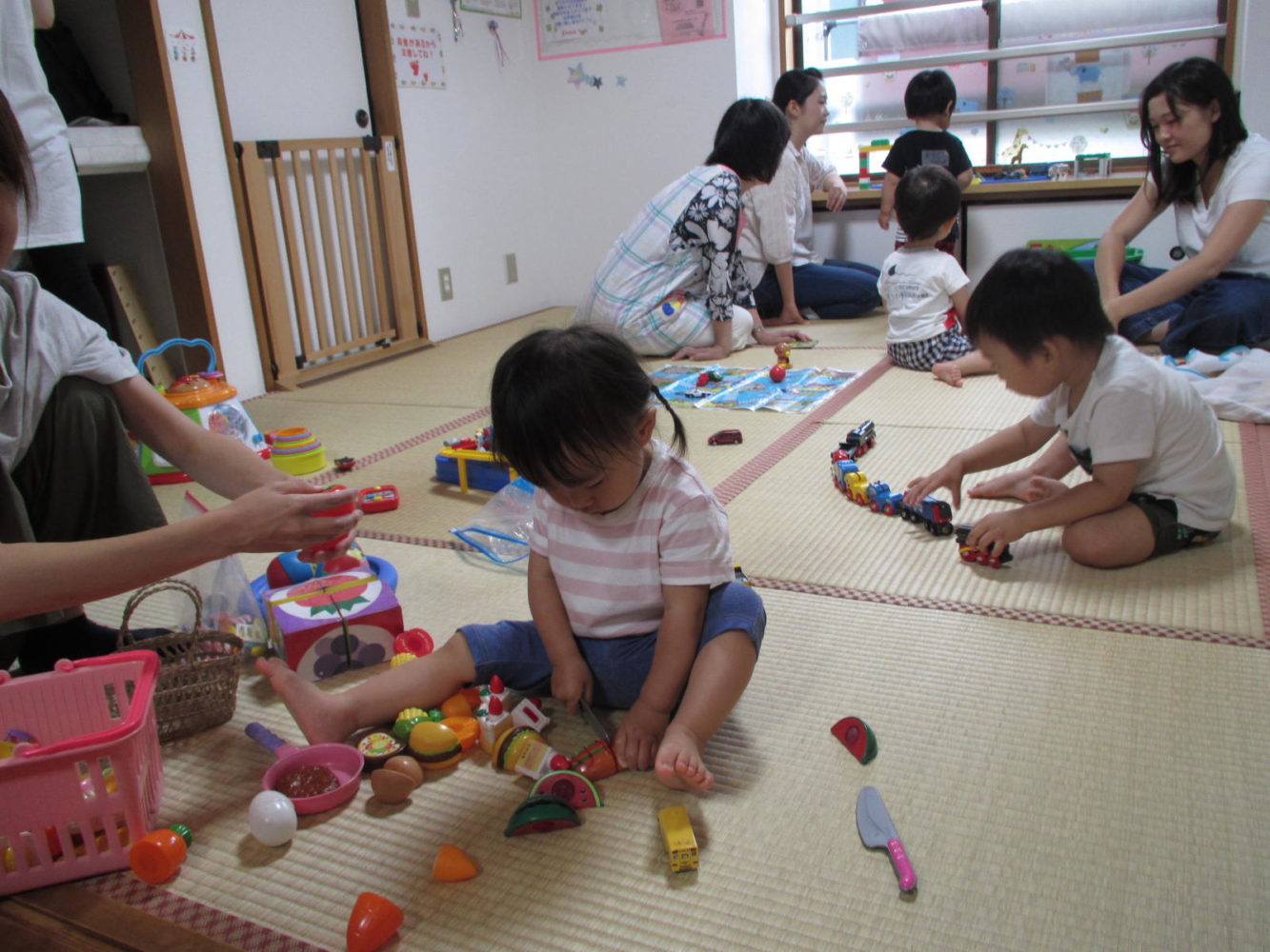 おままごとセット、手作りおもちゃもいっぱい