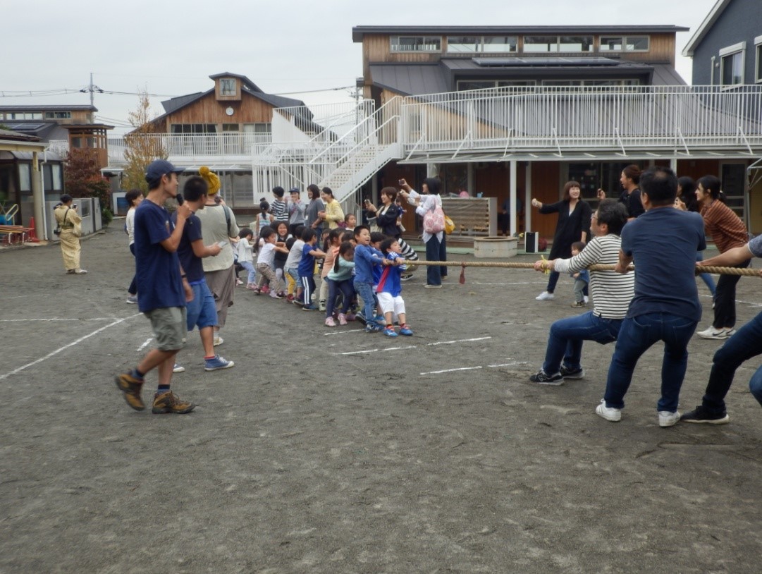 大人対子ども綱引き
